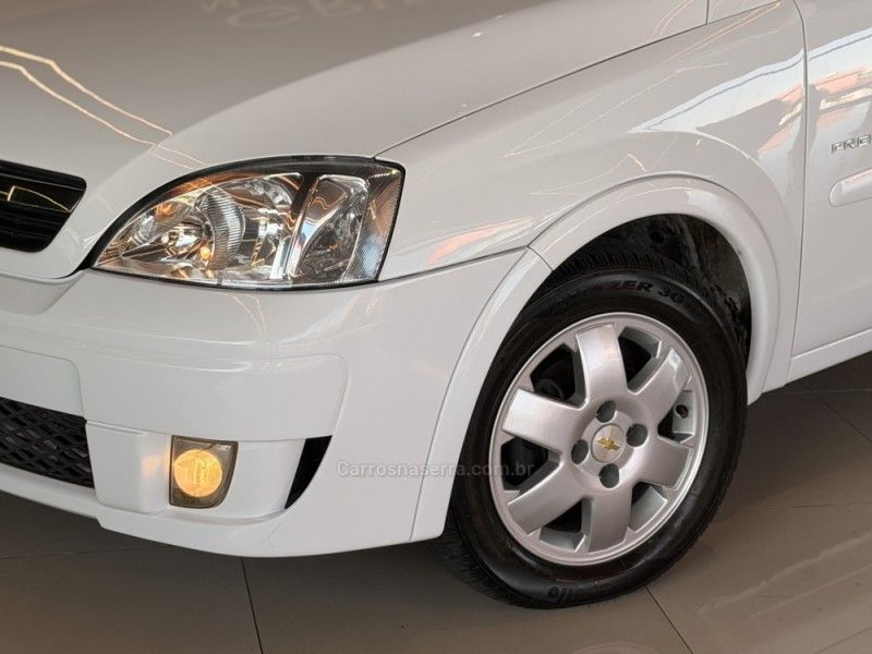 CHEVROLET CORSA 1.4 MPFI PREMIUM SEDAN 8V 2007/2008 GRIFFCAR MULTIMARCAS DOIS IRMÃOS / Carros no Vale