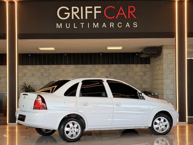 CHEVROLET CORSA 1.4 MPFI PREMIUM SEDAN 8V 2007/2008 GRIFFCAR MULTIMARCAS DOIS IRMÃOS / Carros no Vale