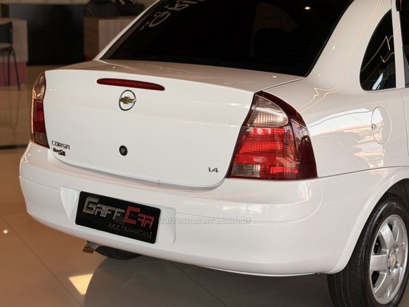 CHEVROLET CORSA 1.4 MPFI PREMIUM SEDAN 8V 2007/2008 GRIFFCAR MULTIMARCAS DOIS IRMÃOS / Carros no Vale