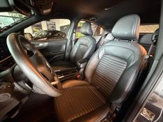 FIAT FASTBACK 1.0 IMPETUS 200 TURBO 2022/2023 GRIFFCAR MULTIMARCAS DOIS IRMÃOS / Carros no Vale