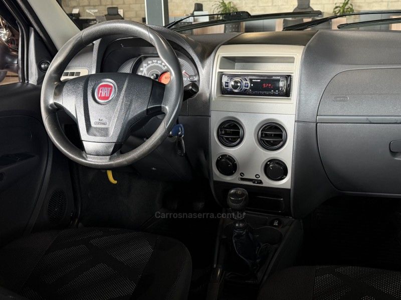 FIAT PALIO 1.0 MPI FIRE ECONOMY 8V 2014/2014 GRIFFCAR MULTIMARCAS DOIS IRMÃOS / Carros no Vale