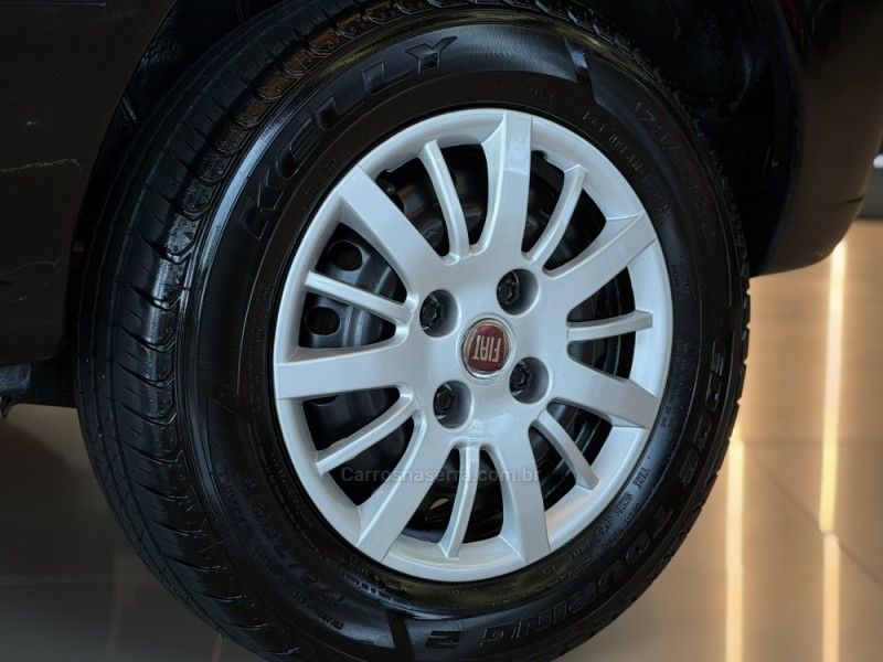 FIAT PALIO 1.0 MPI FIRE ECONOMY 8V 2014/2014 GRIFFCAR MULTIMARCAS DOIS IRMÃOS / Carros no Vale