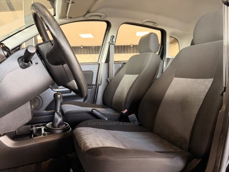 FORD FIESTA 1.0 MPI 8V 2010/2011 GRIFFCAR MULTIMARCAS DOIS IRMÃOS / Carros no Vale FORD FIESTA 1.0 MPI 8V 2010/2011 GRIFFCAR MULTIMARCAS DOIS IRMÃOS / Carros no Vale