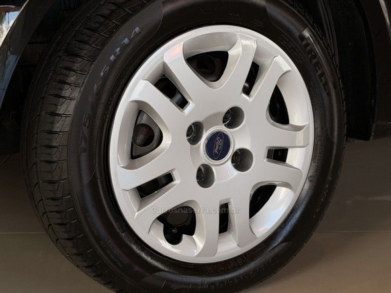 FORD FIESTA 1.0 MPI 8V 2010/2011 GRIFFCAR MULTIMARCAS DOIS IRMÃOS / Carros no Vale FORD FIESTA 1.0 MPI 8V 2010/2011 GRIFFCAR MULTIMARCAS DOIS IRMÃOS / Carros no Vale