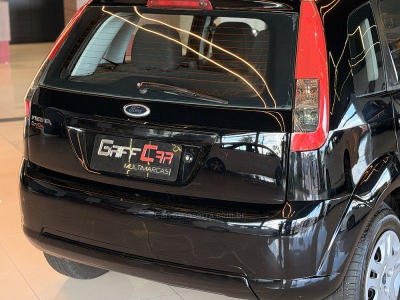 FORD FIESTA 1.0 MPI 8V 2010/2011 GRIFFCAR MULTIMARCAS DOIS IRMÃOS / Carros no Vale FORD FIESTA 1.0 MPI 8V 2010/2011 GRIFFCAR MULTIMARCAS DOIS IRMÃOS / Carros no Vale