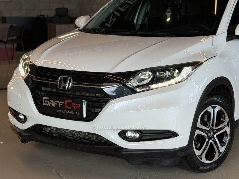 HONDA HR-V 1.8 16V TOURING 2018/2018 GRIFFCAR MULTIMARCAS DOIS IRMÃOS / Carros no Vale