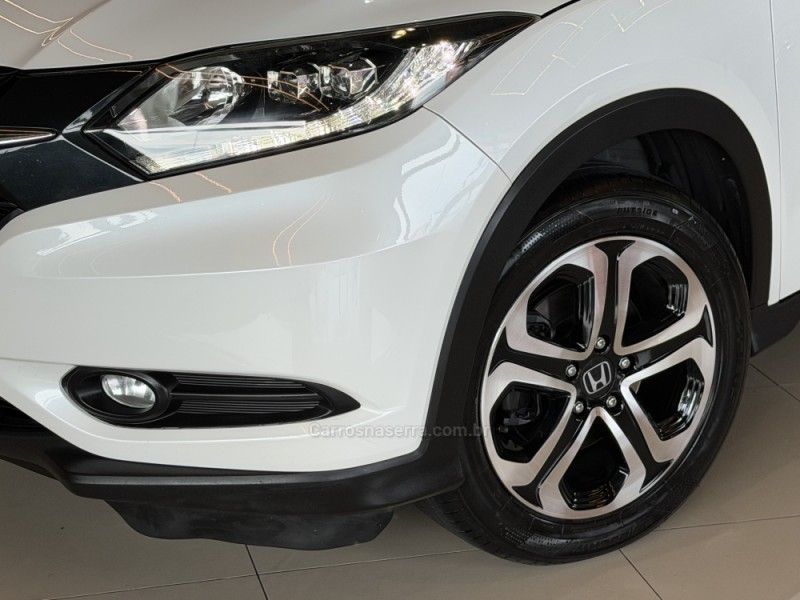HONDA HR-V 1.8 16V TOURING 2018/2018 GRIFFCAR MULTIMARCAS DOIS IRMÃOS / Carros no Vale