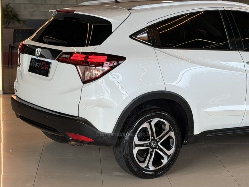 HONDA HR-V 1.8 16V TOURING 2018/2018 GRIFFCAR MULTIMARCAS DOIS IRMÃOS / Carros no Vale