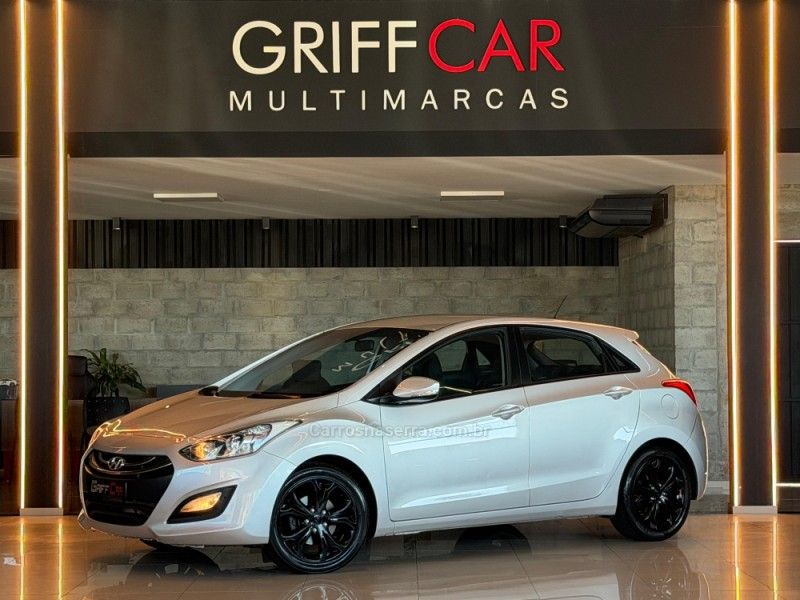 HYUNDAI I30 1.8 MPI 16V 2013/2014 GRIFFCAR MULTIMARCAS DOIS IRMÃOS / Carros no Vale