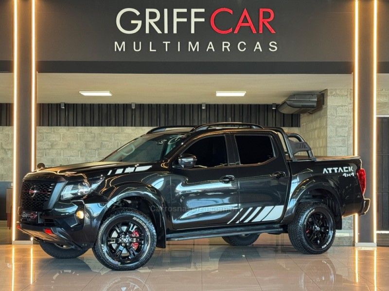 NISSAN FRONTIER 2.3 ATTACK 4X4 CD BI-TURBO 2022/2023 GRIFFCAR MULTIMARCAS DOIS IRMÃOS / Carros no Vale