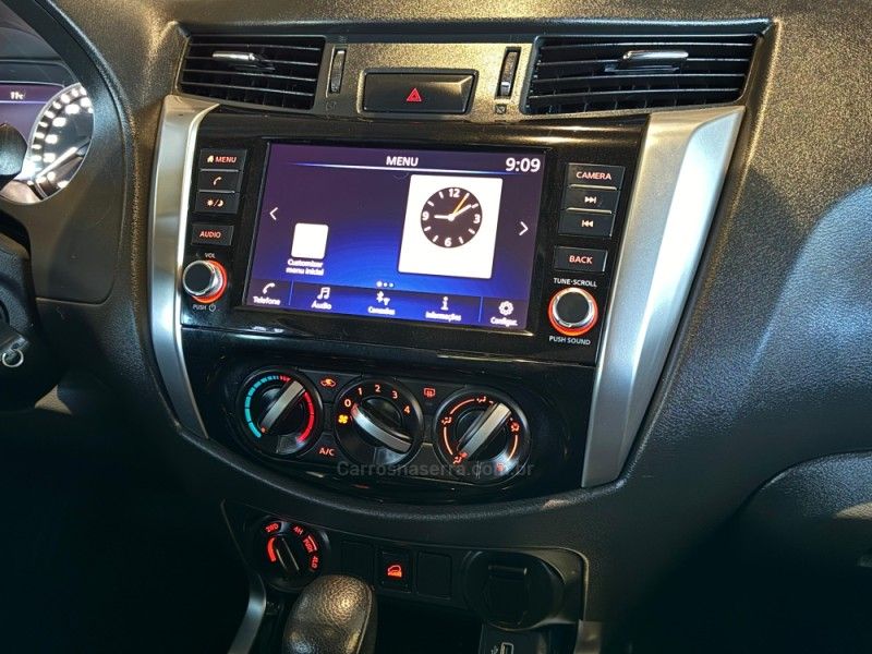 NISSAN FRONTIER 2.3 ATTACK 4X4 CD BI-TURBO 2022/2023 GRIFFCAR MULTIMARCAS DOIS IRMÃOS / Carros no Vale