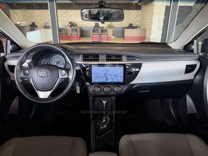 TOYOTA COROLLA 1.8 GLI 16V 2016/2017 GRIFFCAR MULTIMARCAS DOIS IRMÃOS / Carros no Vale