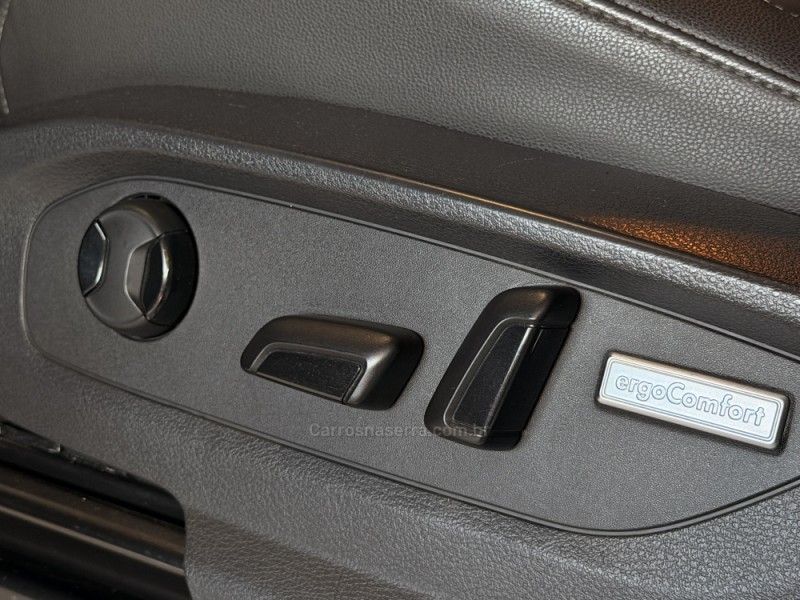 VOLKSWAGEN AMAROK 2.0 HIGHLINE 4X4 CD 16V TURBO INTERCOOLER 2019/2020 GRIFFCAR MULTIMARCAS DOIS IRMÃOS / Carros no Vale VOLKSWAGEN AMAROK 2.0 HIGHLINE 4X4 CD 16V TURBO INTERCOOLER 2019/2020 GRIFFCAR MULTIMARCAS DOIS IRMÃOS / Carros no Vale