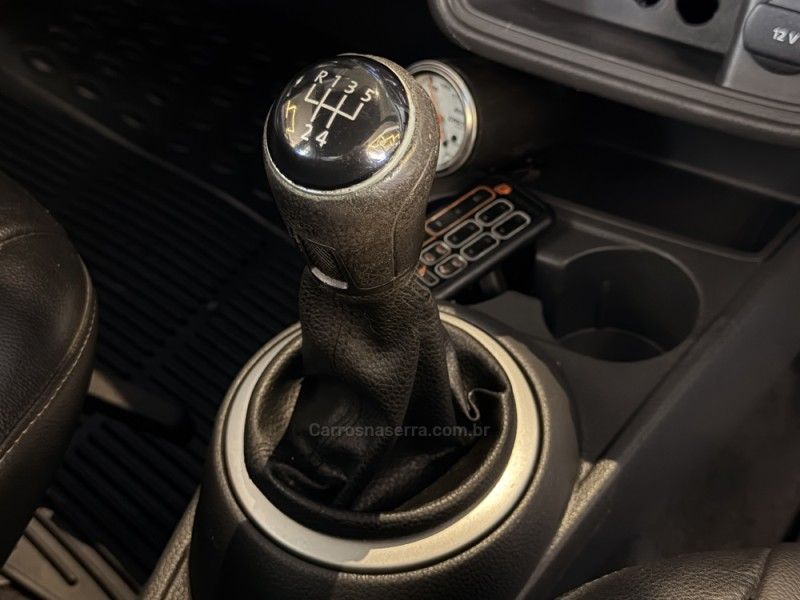 VOLKSWAGEN SAVEIRO 1.6 CROSS CE 8V 2013/2014 GRIFFCAR MULTIMARCAS DOIS IRMÃOS / Carros no Vale