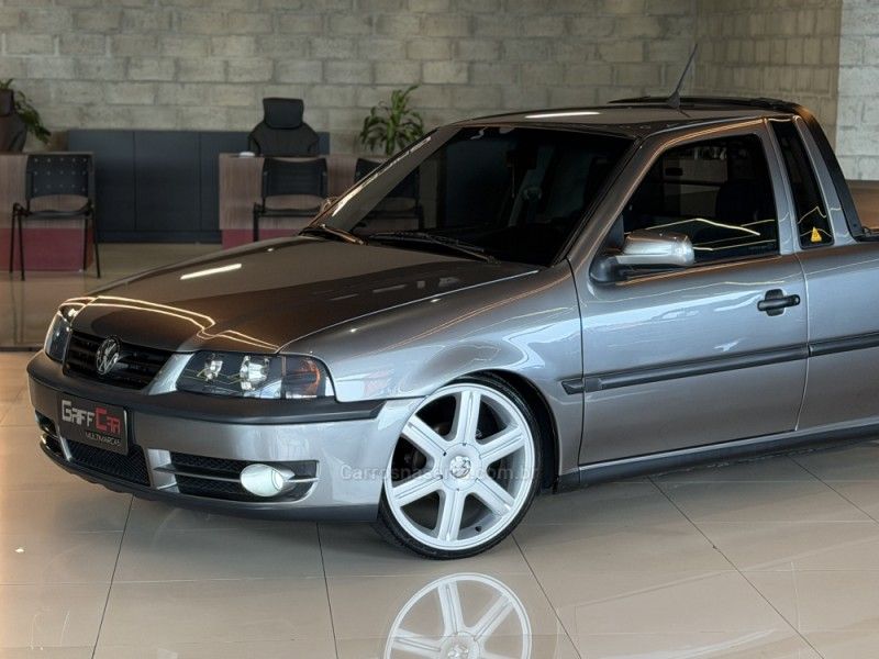 VOLKSWAGEN SAVEIRO 1.6 MI SUPER SURF CS 8V G.III 2005/2005 GRIFFCAR MULTIMARCAS DOIS IRMÃOS / Carros no Vale VOLKSWAGEN SAVEIRO 1.6 MI SUPER SURF CS 8V G.III 2005/2005 GRIFFCAR MULTIMARCAS DOIS IRMÃOS / Carros no Vale