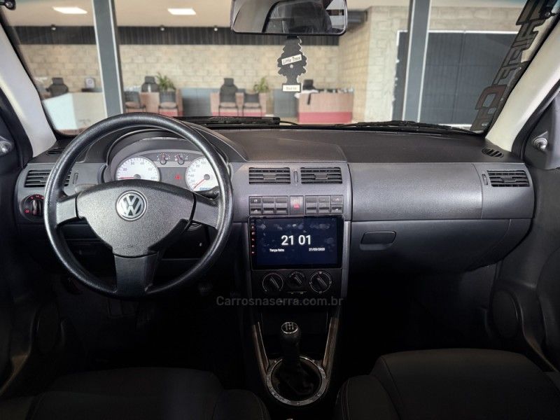 VOLKSWAGEN SAVEIRO 1.6 MI SUPER SURF CS 8V G.III 2005/2005 GRIFFCAR MULTIMARCAS DOIS IRMÃOS / Carros no Vale VOLKSWAGEN SAVEIRO 1.6 MI SUPER SURF CS 8V G.III 2005/2005 GRIFFCAR MULTIMARCAS DOIS IRMÃOS / Carros no Vale