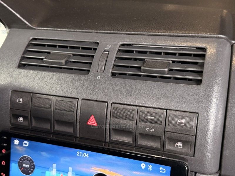 VOLKSWAGEN SAVEIRO 1.6 MI SUPER SURF CS 8V G.III 2005/2005 GRIFFCAR MULTIMARCAS DOIS IRMÃOS / Carros no Vale VOLKSWAGEN SAVEIRO 1.6 MI SUPER SURF CS 8V G.III 2005/2005 GRIFFCAR MULTIMARCAS DOIS IRMÃOS / Carros no Vale