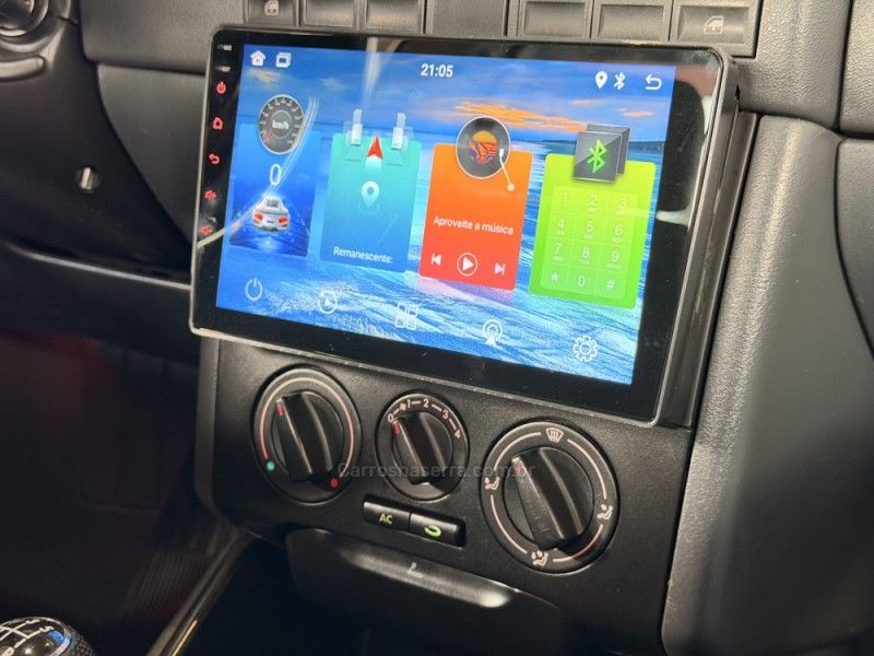 VOLKSWAGEN SAVEIRO 1.6 MI SUPER SURF CS 8V G.III 2005/2005 GRIFFCAR MULTIMARCAS DOIS IRMÃOS / Carros no Vale VOLKSWAGEN SAVEIRO 1.6 MI SUPER SURF CS 8V G.III 2005/2005 GRIFFCAR MULTIMARCAS DOIS IRMÃOS / Carros no Vale