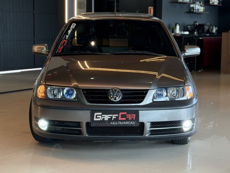 VOLKSWAGEN SAVEIRO 1.6 MI SUPER SURF CS 8V G.III 2005/2005 GRIFFCAR MULTIMARCAS DOIS IRMÃOS / Carros no Vale VOLKSWAGEN SAVEIRO 1.6 MI SUPER SURF CS 8V G.III 2005/2005 GRIFFCAR MULTIMARCAS DOIS IRMÃOS / Carros no Vale