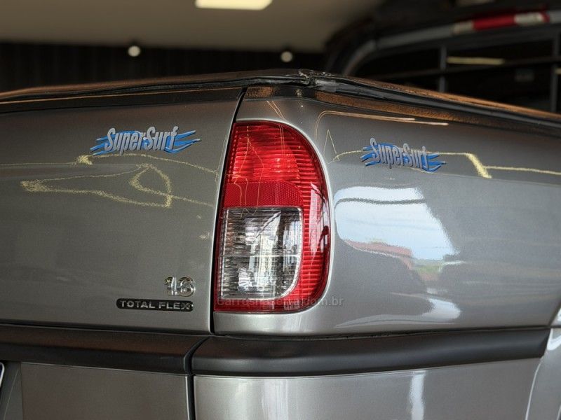 VOLKSWAGEN SAVEIRO 1.6 MI SUPER SURF CS 8V G.III 2005/2005 GRIFFCAR MULTIMARCAS DOIS IRMÃOS / Carros no Vale VOLKSWAGEN SAVEIRO 1.6 MI SUPER SURF CS 8V G.III 2005/2005 GRIFFCAR MULTIMARCAS DOIS IRMÃOS / Carros no Vale