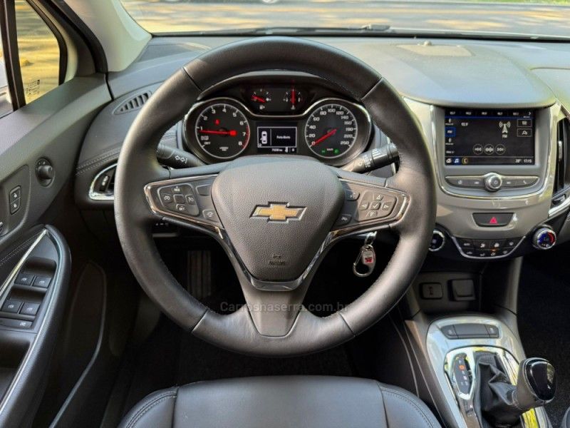CHEVROLET CRUZE 1.4 TURBO LT 16V 2021/2022 KASPER VEÍCULOS DOIS IRMÃOS / Carros no Vale