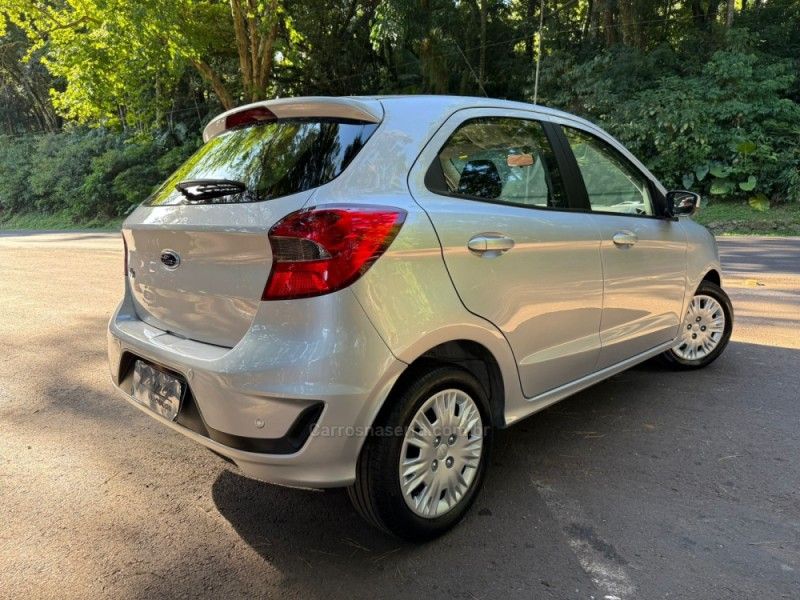 FORD KA 1.0 SE PLUS 12V 2020/2021 KASPER VEÍCULOS DOIS IRMÃOS / Carros no Vale