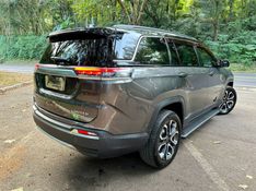 JEEP COMMANDER 2.0 LIMITED TD380 16V 4×4 TURBO 2022/2022 KASPER VEÍCULOS DOIS IRMÃOS / Carros no Vale