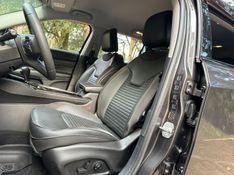 JEEP COMMANDER 2.0 LIMITED TD380 16V 4×4 TURBO 2022/2022 KASPER VEÍCULOS DOIS IRMÃOS / Carros no Vale