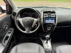 NISSAN VERSA 1.6 16V FLEXSTART V-DRIVE PREMIUM XTRONIC 2021/2021 KASPER VEÍCULOS DOIS IRMÃOS / Carros no Vale