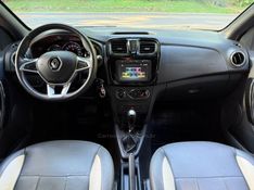 RENAULT SANDERO 1.6 STEPWAY ICONIC X-TRONIC 16V 2019/2020 KASPER VEÍCULOS DOIS IRMÃOS / Carros no Vale