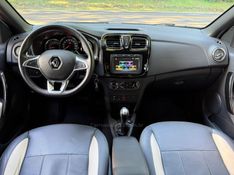 RENAULT SANDERO 1.6 STEPWAY ICONIC X-TRONIC 16V 2019/2020 KASPER VEÍCULOS DOIS IRMÃOS / Carros no Vale