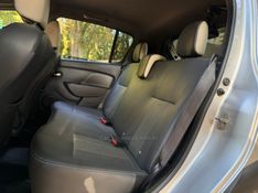 RENAULT SANDERO 1.6 STEPWAY ICONIC X-TRONIC 16V 2019/2020 KASPER VEÍCULOS DOIS IRMÃOS / Carros no Vale