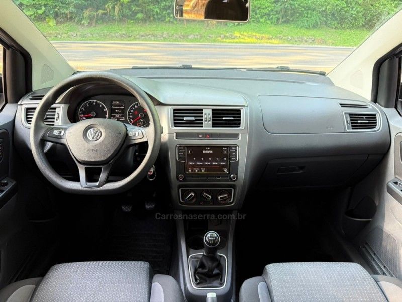 VOLKSWAGEN FOX 1.6 CONNECT 8V 2019/2019 KASPER VEÍCULOS DOIS IRMÃOS / Carros no Vale