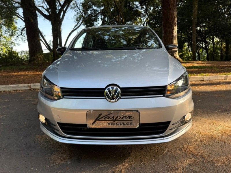 VOLKSWAGEN FOX 1.6 CONNECT 8V 2019/2019 KASPER VEÍCULOS DOIS IRMÃOS / Carros no Vale
