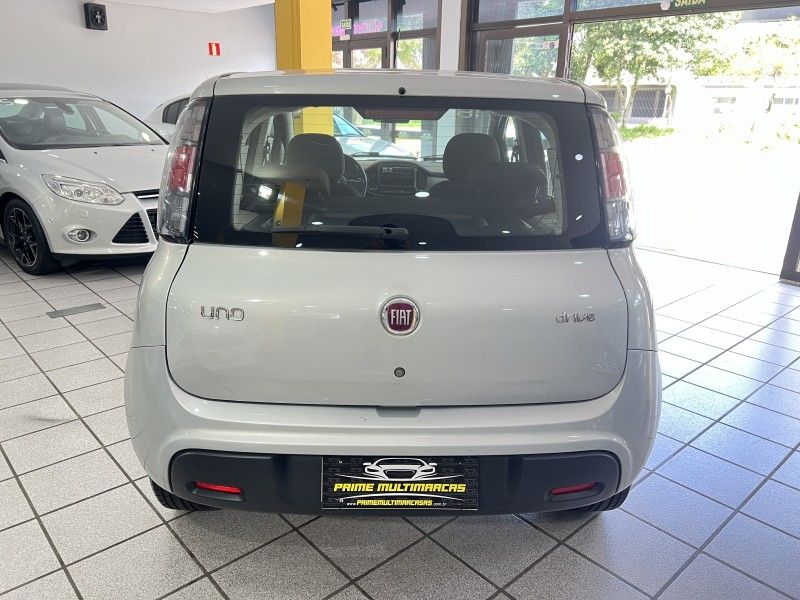FIAT UNO 1.0 DRIVE 6V 2017/2018 PRIME MULTIMARCAS CAXIAS DO SUL / Carros no Vale