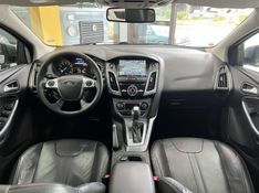 FORD FOCUS 2.0 TITANIUM PLUS HATCH 16V AUTO 2015/2015 PRIME MULTIMARCAS CAXIAS DO SUL / Carros no Vale