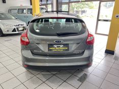 FORD FOCUS 2.0 TITANIUM PLUS HATCH 16V AUTO 2015/2015 PRIME MULTIMARCAS CAXIAS DO SUL / Carros no Vale