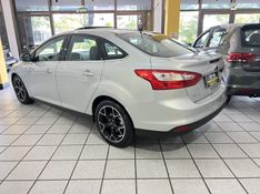FORD FOCUS 2.0 TITANIUM SEDAN 16V 2015/2015 PRIME MULTIMARCAS CAXIAS DO SUL / Carros no Vale