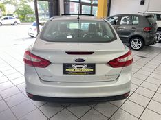 FORD FOCUS 2.0 TITANIUM SEDAN 16V 2015/2015 PRIME MULTIMARCAS CAXIAS DO SUL / Carros no Vale