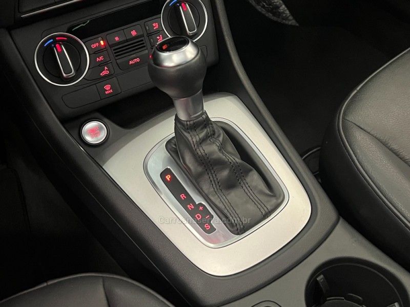 AUDI Q3 1.4 TFSI AMBIENTE S TRONIC 2018/2018 ÓTIMA CAR FLORES DA CUNHA / Carros no Vale