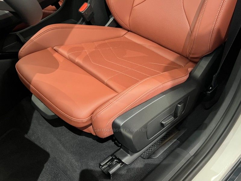 BMW X1 2.0 16V TURBO SDRIVE20I X-LINE 2025/2026 ÓTIMA CAR FLORES DA CUNHA / Carros no Vale