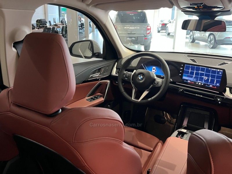 BMW X1 2.0 16V TURBO SDRIVE20I X-LINE 2025/2026 ÓTIMA CAR FLORES DA CUNHA / Carros no Vale