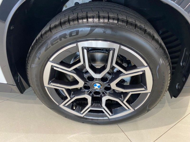 BMW X1 2.0 16V TURBO SDRIVE20I X-LINE 2025/2026 ÓTIMA CAR FLORES DA CUNHA / Carros no Vale