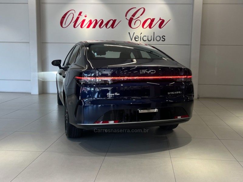 BYD KING 1.5 DM-I PHEV GS 2025/2026 ÓTIMA CAR FLORES DA CUNHA / Carros no Vale