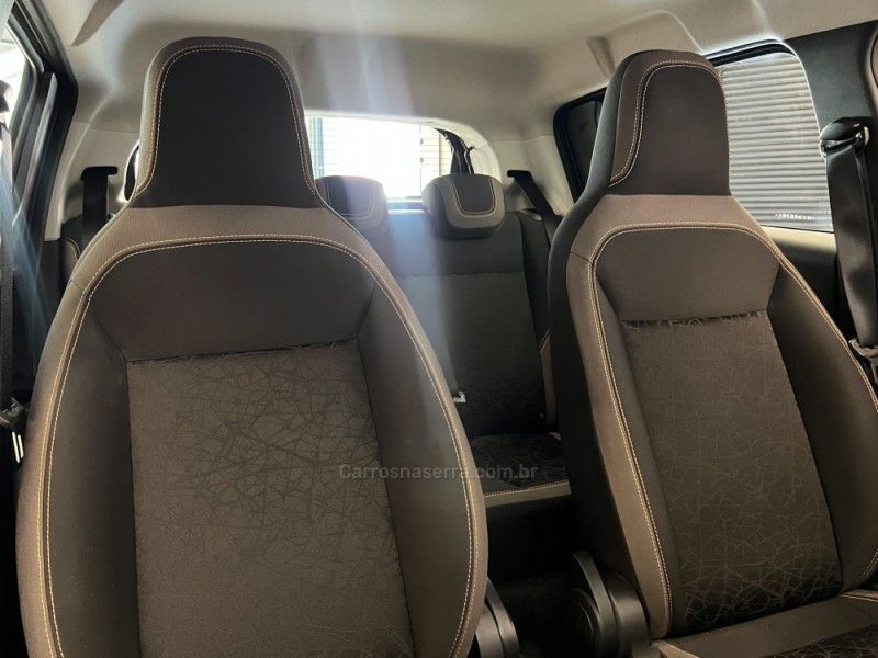 FIAT MOBI 1.0 TREKKING 8V 2024/2024 ÓTIMA CAR FLORES DA CUNHA / Carros no Vale