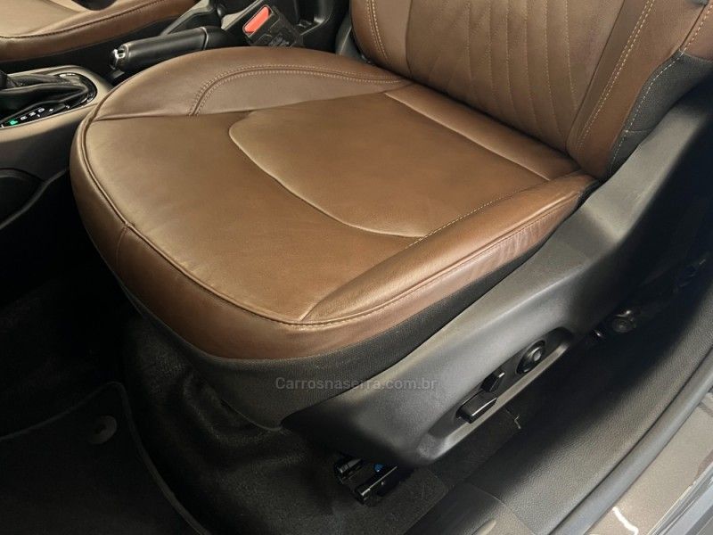 FIAT TORO 2.0 16V TURBO RANCH 4X4 AUTOMÁTICO 2023/2024 ÓTIMA CAR FLORES DA CUNHA / Carros no Vale