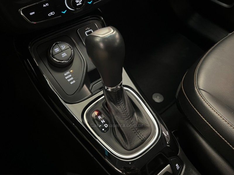 JEEP COMPASS 2.0 16V LIMITED 4X4 2018/2019 ÓTIMA CAR FLORES DA CUNHA / Carros no Vale