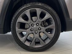 JEEP COMPASS 2.0 16V LIMITED 4X4 2018/2019 ÓTIMA CAR FLORES DA CUNHA / Carros no Vale