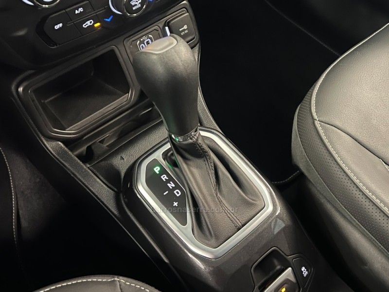 JEEP RENEGADE 1.3 LONGITUDE T270 16V TURBO 2022/2022 ÓTIMA CAR FLORES DA CUNHA / Carros no Vale