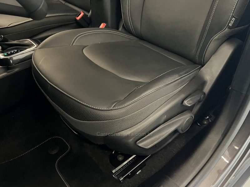 JEEP RENEGADE 1.3 LONGITUDE T270 16V TURBO 2022/2022 ÓTIMA CAR FLORES DA CUNHA / Carros no Vale